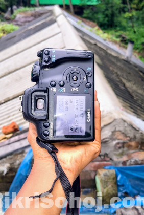 Canon EOS 1000D